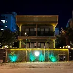 Leo Premium Apartmán *