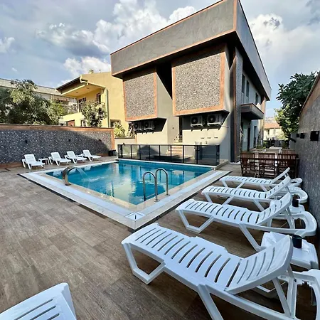 Leo Premium * Kusadasi