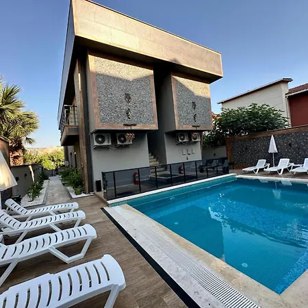 Leo Premium 아파트 쿠사다시