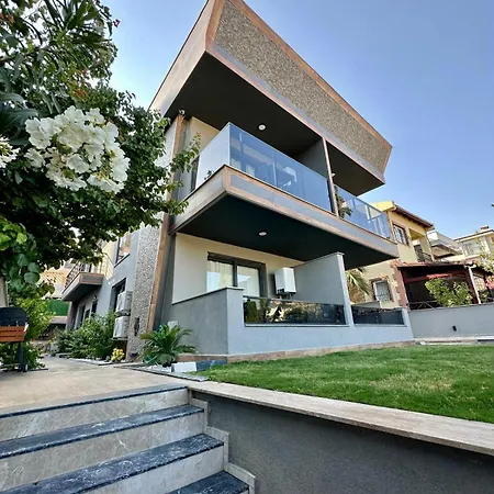 Leo Premium Апартаменты Кушадасы